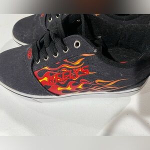 Heelys size 6 like new